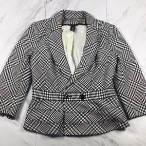 ⭐️ 4 WHITE HOUSE BLACK MARKET CROPPED JACKET